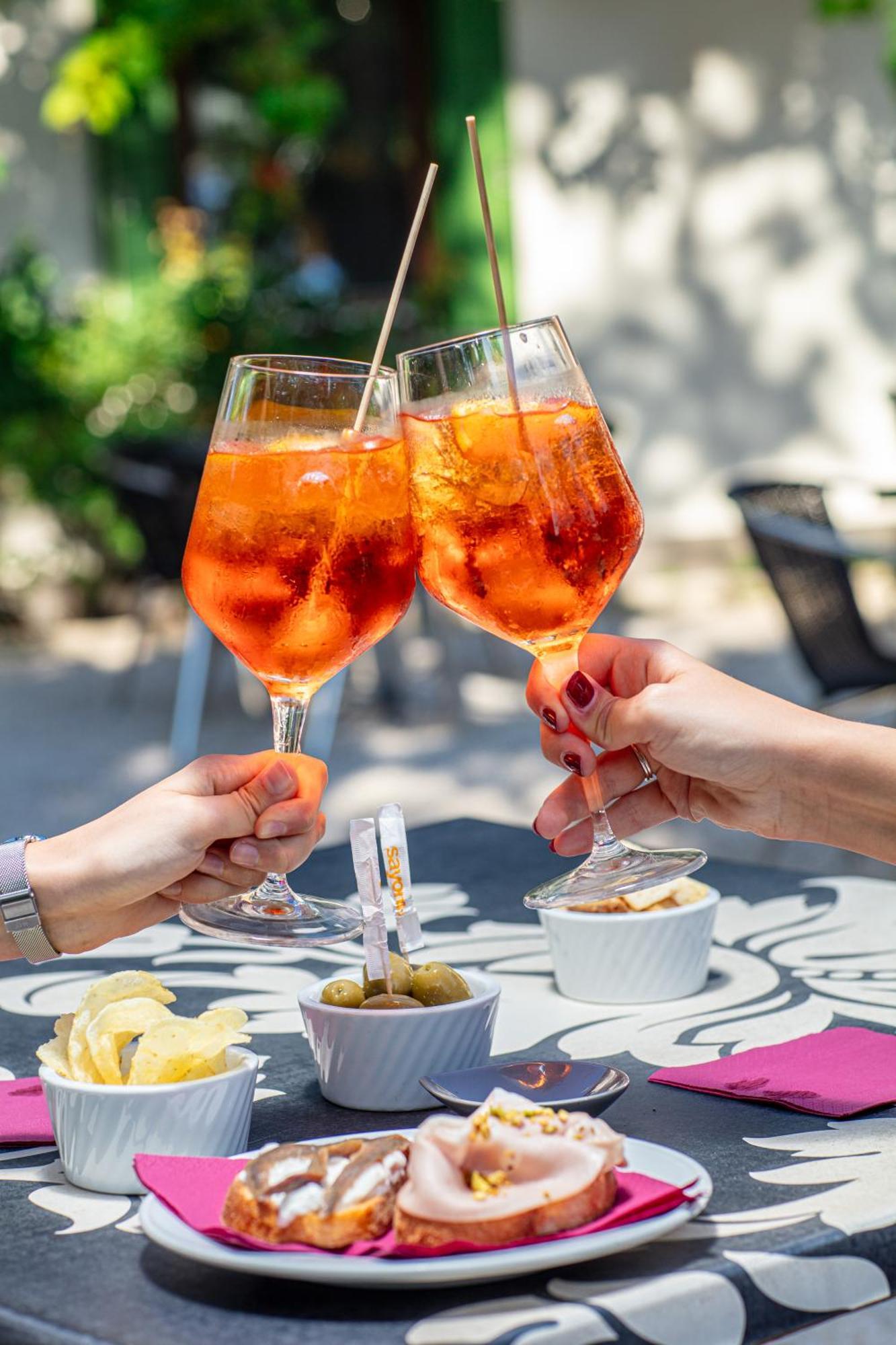 Hotel La Pergola ลินญาโน ซับเบียโดโร ภายนอก รูปภาพ